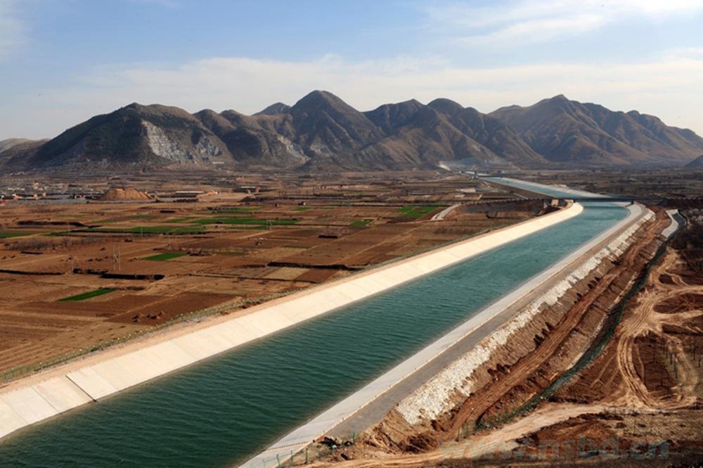 https://www.thethirdpole.net/2015/10/20/can-chinas-south-north-water-transfer-project-and-industry-co-exist/