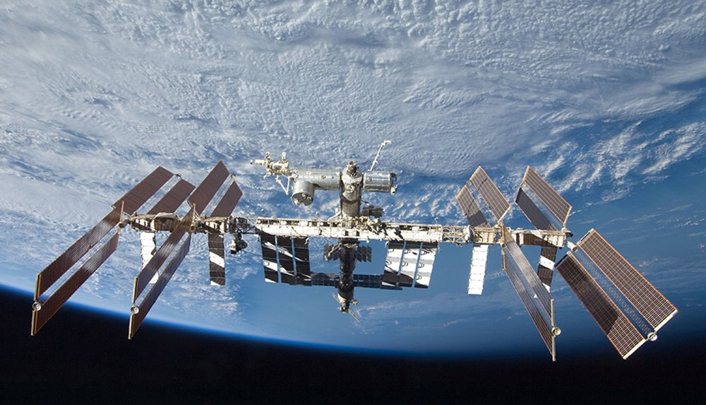 http://www.universetoday.com/118175/ammonia-leak-on-the-iss-forces-evacuation-of-us-side-crew-safe/
