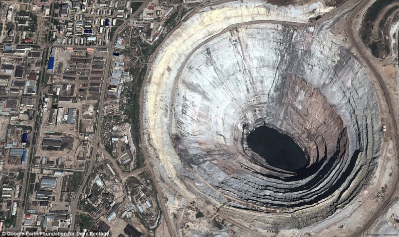 Google Earth/2014 Digital Globe