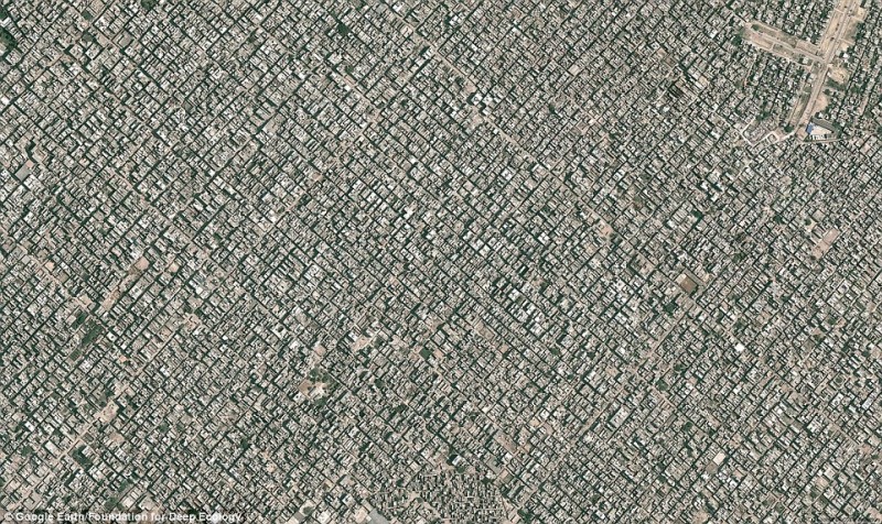 Google Earth/2014 Digital Globe