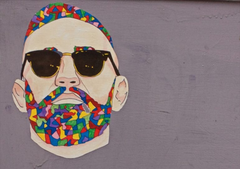 man-sunglasses-art-graffiti-770x544