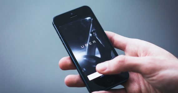 Uber sa vracia na Slovensko