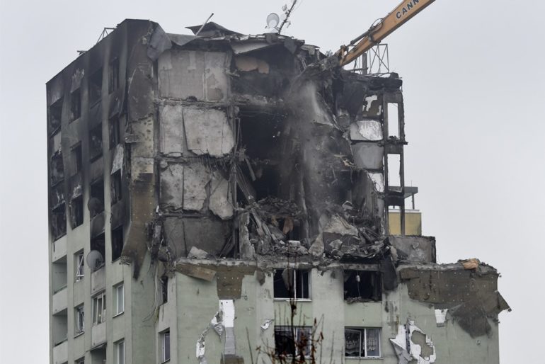 Demolácia bytovky v Prešove