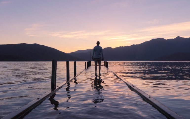 alone-beach-calm-dawn-396947-770x481