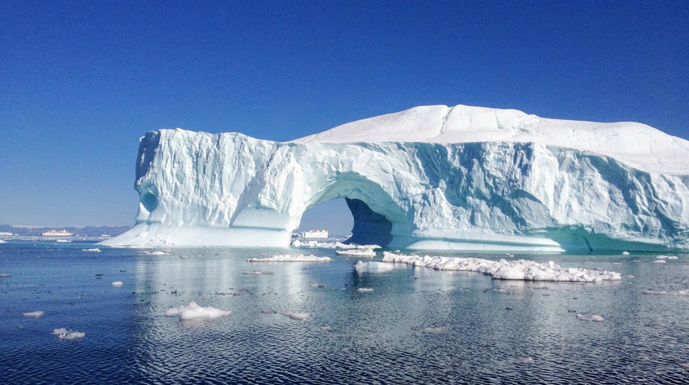 Ľadový príkrov Grónska prišiel za 20 rokov o toľko ľadu, že voda z neho by zatopila celé USA do výšky 0,5 metra thumbnail