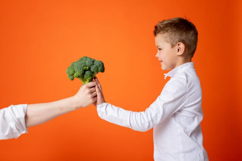 brokoli-brassicapexels-photo-4720402-770x513