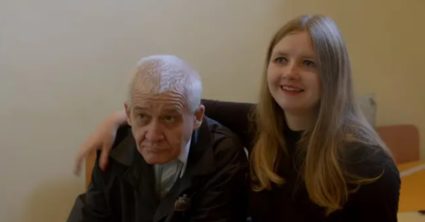 Zabił 37 dziewczynek, mogła być jedną z jego ofiar.  Elena poślubiła seryjnego mordercę i urodziła mu dziecko