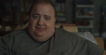Brendan Fraser hrá 270-kilogramového učiteľa, masturbuje pri gay porne. Kedy uvidíme film Veľryba v kinách?