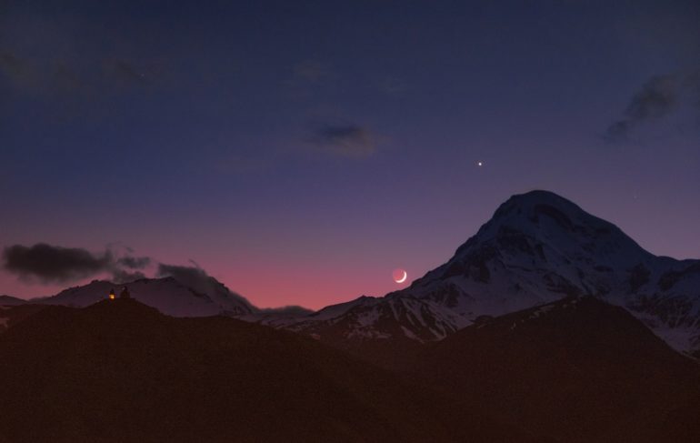 nocna-obloha-770x487