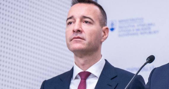 Fico v Moskve nebol za celú vládnu koalíciu. Podľa Druckera išlo o cestu skôr v záujme Smeru