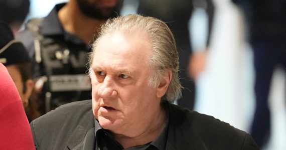 Gérard Depardieu si vypočul rozsudok: Je vinný zo sexuálneho napadnutia dvoch žien počas nakrúcania filmu v roku 2021
