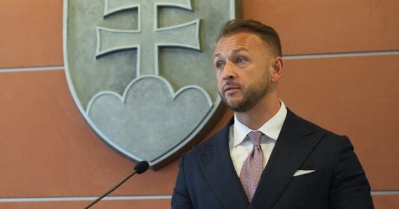 Minister vnútra Šutaj Eštok reaguje po prehranom spore s vyšetrovateľom Ďurkom: „Podáme kasačnú sťažnosť.“