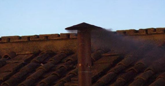 dym-konklave-570x299
