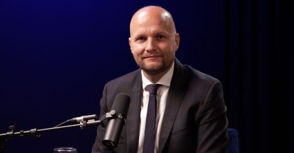 Jaroslav Naď v 1 na 1: Fico robí jednu chybu za druhou. Správa sa, ako keby vládol prvý rok