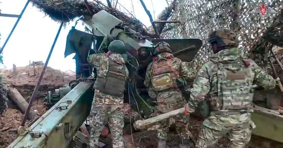 Prišli bez varovania: Ruský útok zasiahol vojakov počas výcviku, na mieste zomrelo 12 ľudí, ďalších vyše 60 je zranených