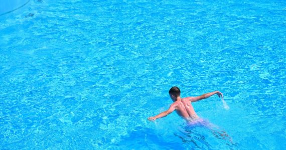 Bude peklo ako v peci: Tropické teploty sa vracajú v plnej sile, čakajú nás dni bez oblakov. Teploty sa šplhajú až k 37 °C