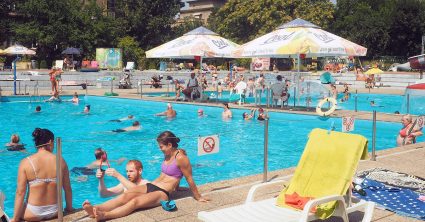 Za vstup zaplatíte aj 5 €: Našli sme 10+ lacných kúpalísk po celom Slovensku, kde si za málo peňazí užijete kopec zábavy