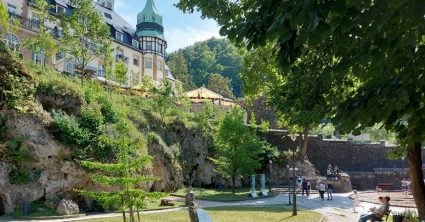 Ste tu za hodinu, najete sa od 6 eur: Našli sme skutočný skrytý poklad s palácom na skok od Slovenska