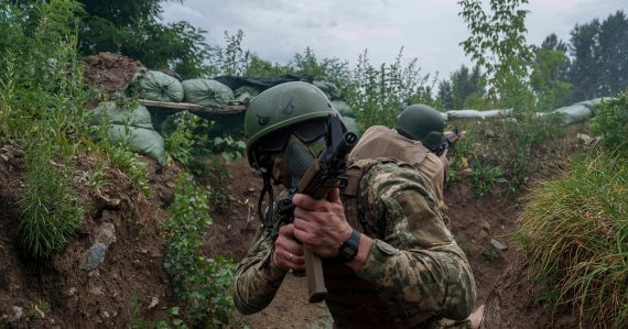 Európska krajina zvažuje „žrebovanie“ do armády: Muži by mohli nastupovať povinne, ak dobrovoľníkov nebude dosť