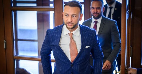 Šutaj Eštok hovorí o cenzurovaní politických názorov: Vlády mali v rokoch 2022 a 2023 manipulovať s verejnou mienkou