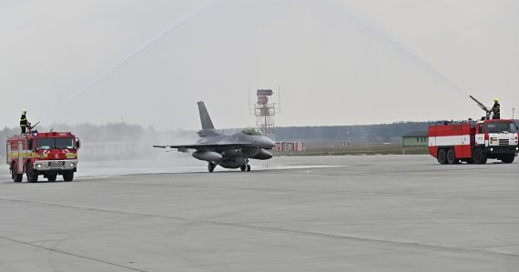 Slovenská stíhačka F-16