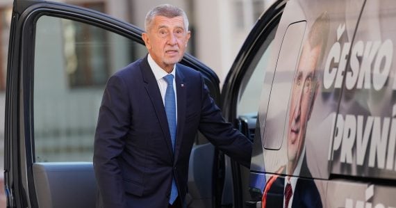 Už sa črtá vláda: ANO, SPD a Motoristi mesiac po voľbách podpísali koaličnú zmluvu