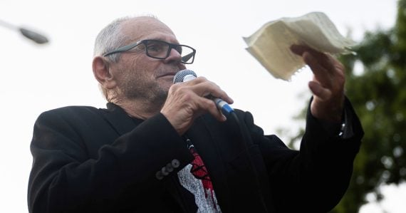 Nežná revolúcia očami Milana Kňažka: Vyhrážky, strach o syna a voľba medzi slobodou, emigráciou, alebo väzením