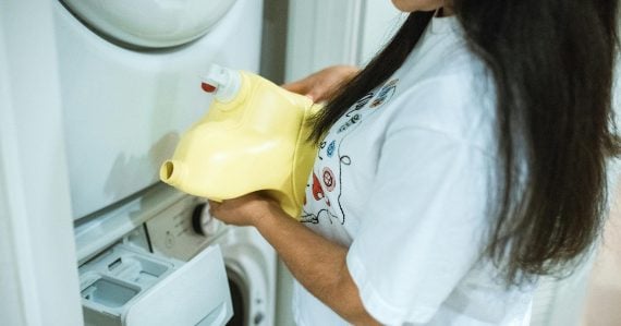 Spojili ju so smrteľnou chorobou: Táto látka je skrytý zabijak, používa sa pri čistení, zistili sme to až teraz