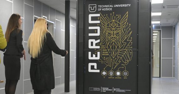 Stál desiatky miliónov eur: Na slovenskej univerzite spustili prvý funkčný superpočítač