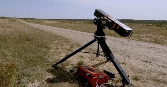 Môže zmeniť vývoj vojny: Estónci predstavili raketu veľkosti bagety. Má zničiť ruské drony lacno, rýchlo a vo veľkom množstve