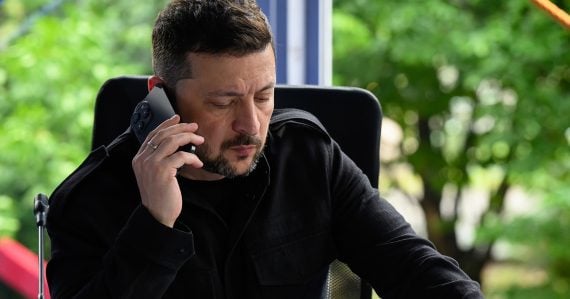 Zelenskyj ohlásil po korupčnom škandále reorganizáciu v energetickom sektore: Podozriví preprali úplatky vo výške 100 miliónov dolárov