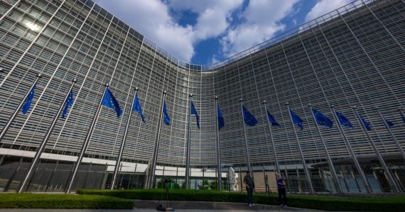 Európska komisia s obavami sleduje zmenu ÚOO: Zdôrazňuje priame dôsledky a riziko pre Slovensko