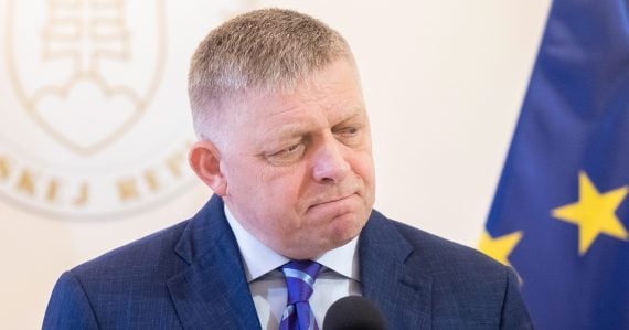 Pozmeňovací návrh mení pravidlá: Smer a Hlas chcú nový režim kontroly oznamovateľov, aj jasné podmienky