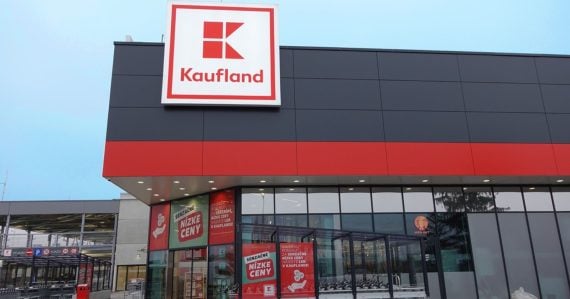 Slováci už môžu nakupovať v novej modernej predajni. Kaufland stihol otvoriť ďalší obchod ešte pred Vianocami