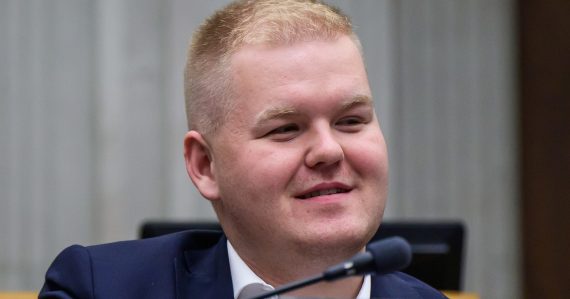 Ďalšia zvláštna dotácia Hlasu: Neziskovka prepojená na Bartekovho asistenta projekt nikdy nerealizovala