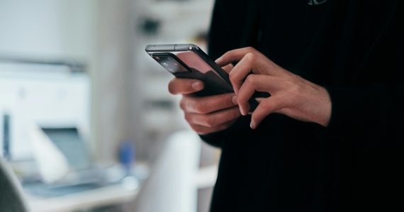 V ponuke sú brutálne lacné volania aj internet: Nový mobilný operátor expanduje, vieme, či príde aj na Slovensko