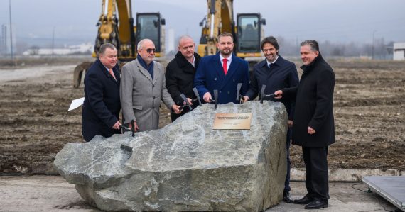 Výstavba nemocnice vo Vajnoroch odštartovala. Nový projekt má motivovať slovenských lekárov k návratu z cudziny