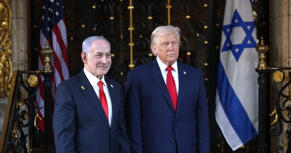Stretnutie na Floride môže priniesť zlom: Netanjahu prišiel za Trumpom do Mar a Lago, hovoriť budú o ďalšej fáze mieru