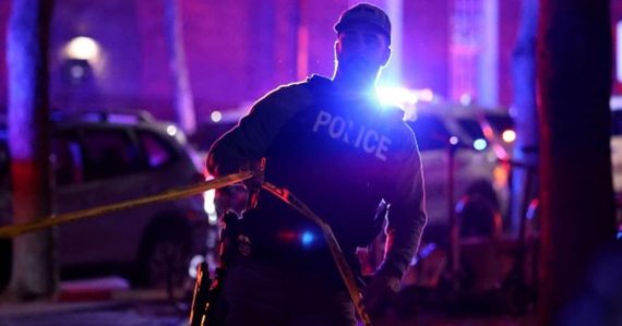 Polícii dlho neunikal: Po streľbe na Brownovej univerzite v USA zadržali podozrivého, pomohol tip verejnosti