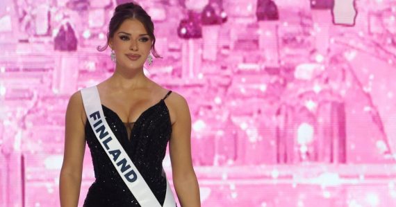 Rasistické gesto ju stálo titul. Miss Fínska prišla o korunku, na jej miesto bola dosadená nová víťazka