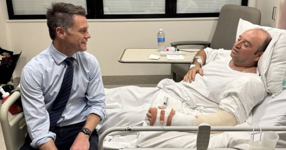 Keď začala streľba, pil kávu. Hrdina, ktorý spacifikoval strelca, zrejme zachránil desiatky životov