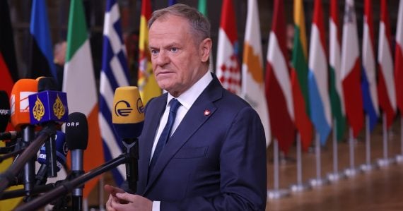 Vojna sa môže skončiť rýchlo, mier je reálne na obzore. Zelenskyj je pripravený na kompromisy, tvrdí Tusk