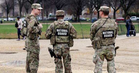 Streľba v USA na Národnú gardu: Obvinený svoju vinu poprel, pôsobil v afganskej armáde podporovanej CIA