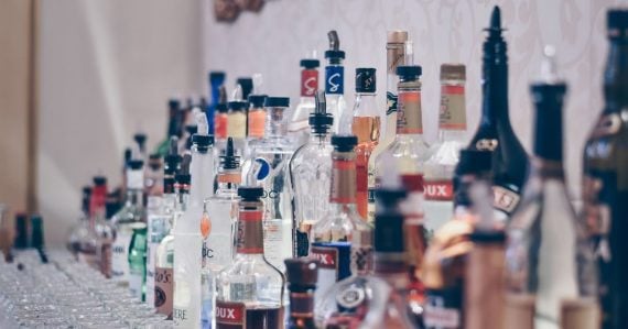 Ikonická značka alkoholu hlási veľké problémy: Hrozí najhorší scenár, ľudia ju prestali kupovať