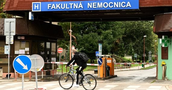 Potrubia za 5 miliónov pravdepodobne v nemocnici nevymenili, aj preto sa tam mohlo dariť legionelle. Začali stíhanie