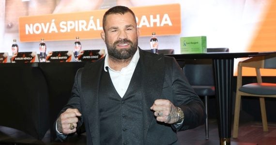 Čo sa to deje s Vémolom? Prehovoril muž, ktorý zápasníka dobre pozná. Karlos možno urobil túto chybu