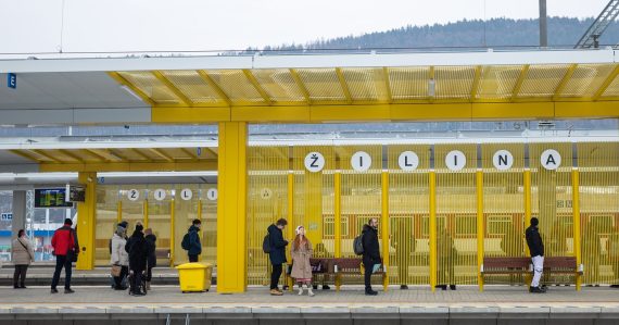 Stál 318 miliónov eur a mení cestovanie na severe Slovenska: Žilinský železničný uzol je konečne hotový