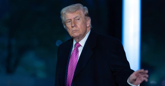 Trump: Dohodu s Iránom môžeme uzavrieť už v pondelok. Ak zlyhá, zvažujem, že to tam celé vyhodím do vzduchu