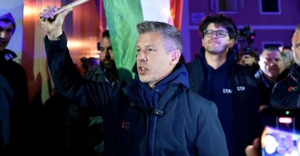 Kto je nový maďarský premiér Peter Magyar? Orbána pripravil o všetko, hoci s ním pôvodne spolupracoval