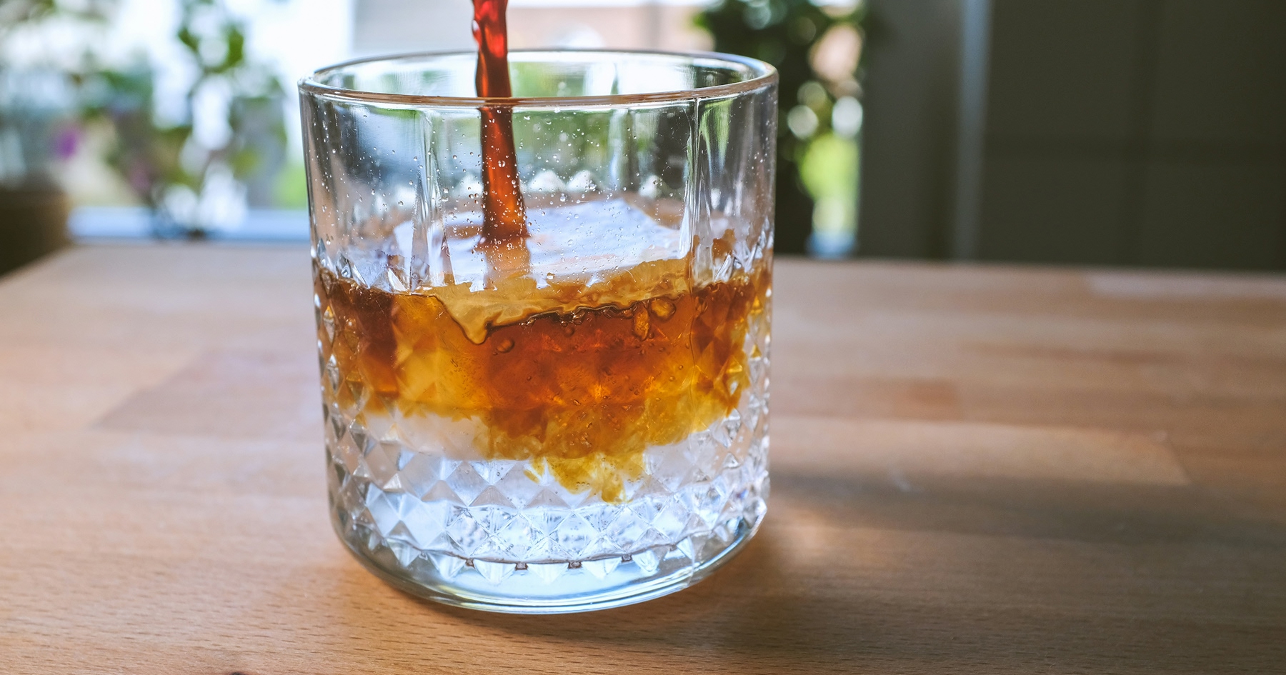 Espresso tonic